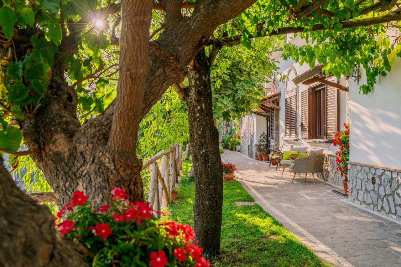 رافيلّو Monte Brusara Relais المظهر الخارجي الصورة